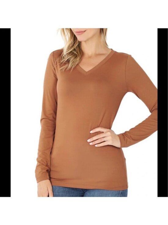 Zenana Outfitters Tops - Zenana Womens Tan Long Sleeve V-Neck Top Stretch Size L